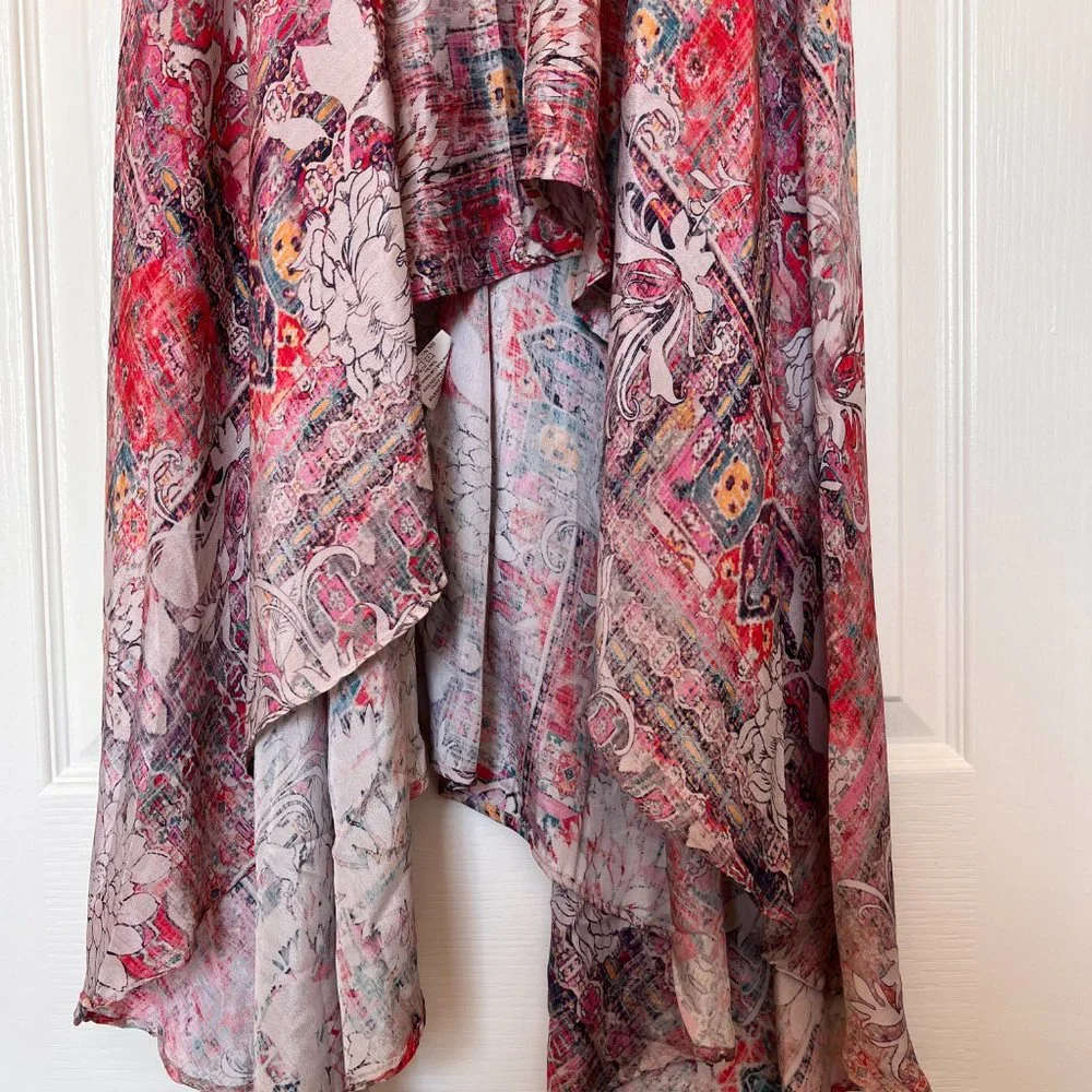 Love Kyla Bohemian Print High-Low Maxi Dress. Size small. - Picture 4 of 8